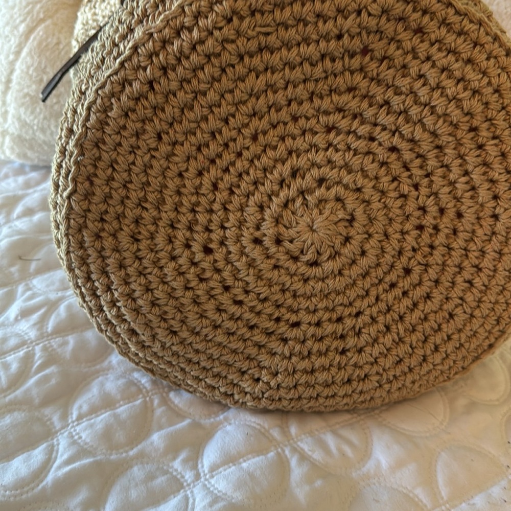 Hand Crafted Knitted Bucket Bag with Leather Rope Design - Picture 6 of 12